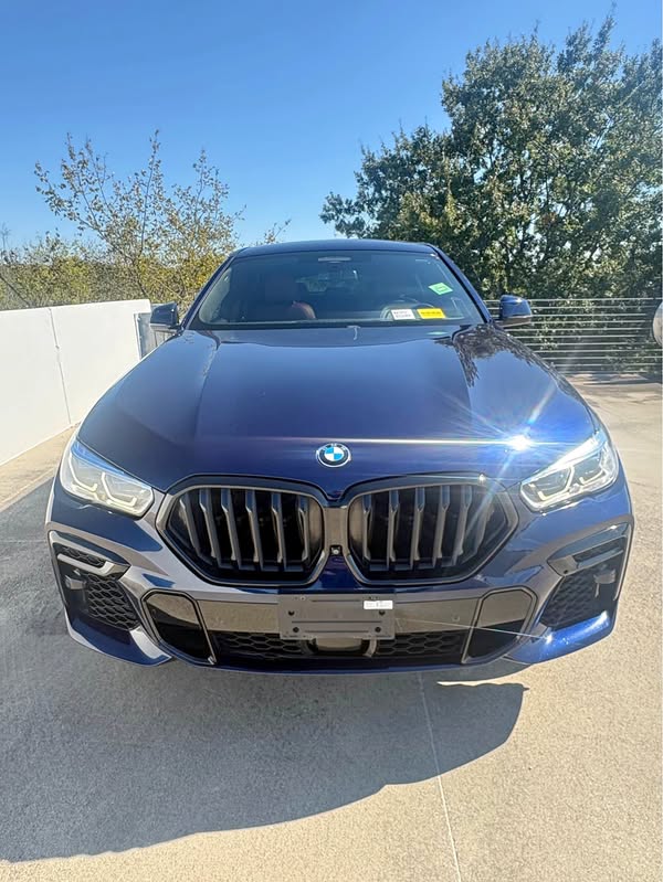 2022 BMW X6 M - M50i Sports Activity Coupe