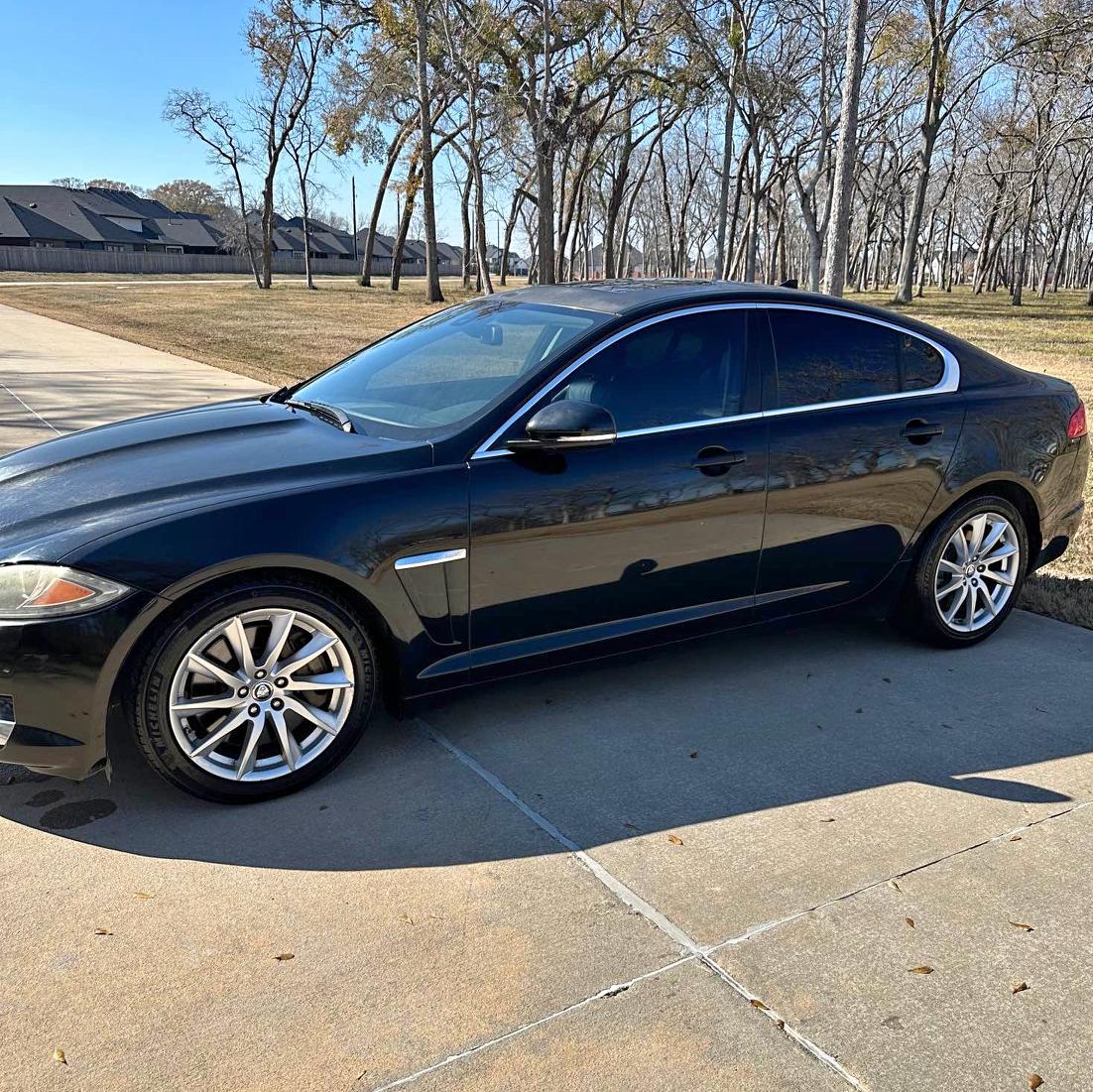 2013 Jaguar XF - XF Sedan 4D