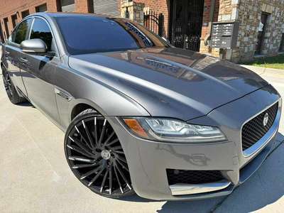 2016 Jaguar XF - XF 3.5t Premium Sedan 4D