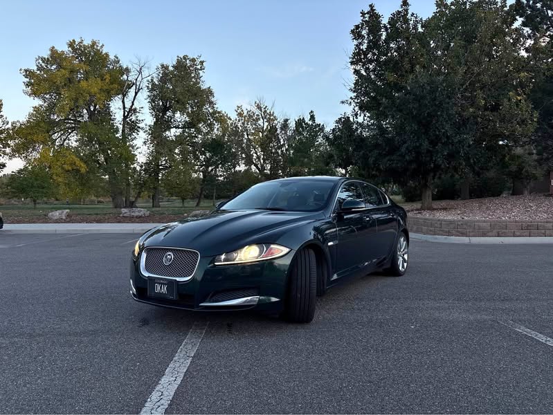2013 Jaguar XF - XF Sedan 4D