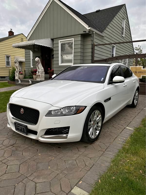 2017 Jaguar XF - XF Supercharged Sports Sedan 4D