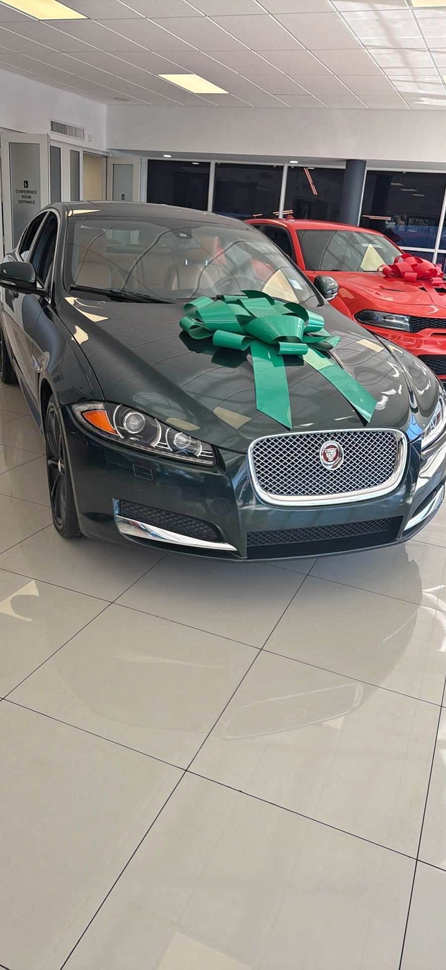 2015 Jaguar XF - Luxury Sedan 4D