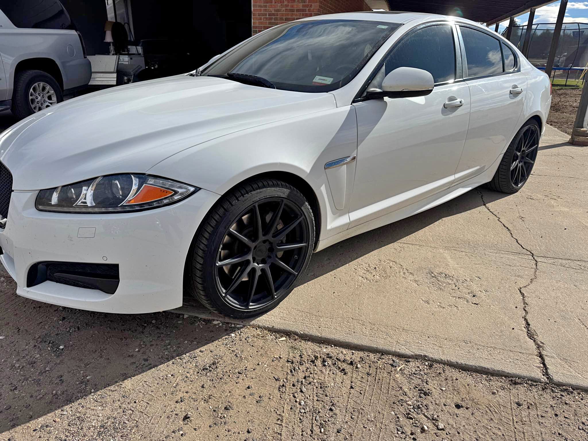 2015 Jaguar XF - XF 30t R-Sport Sedan 4D