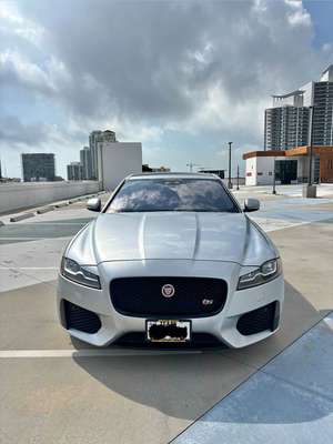 2016 Jaguar XF - Sedan 4D