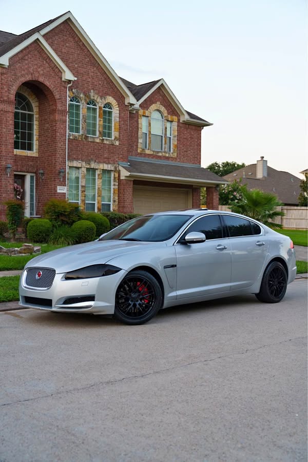 2013 Jaguar XF - XF Sport Sedan 4D