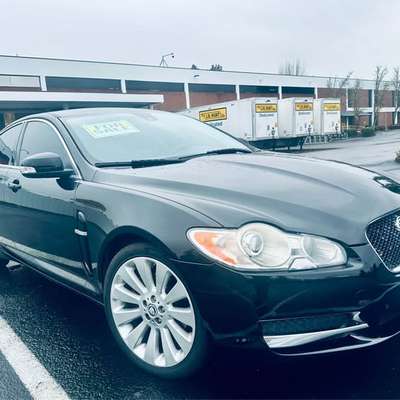 2009 Jaguar XF - Premium Luxury Sedan 4D