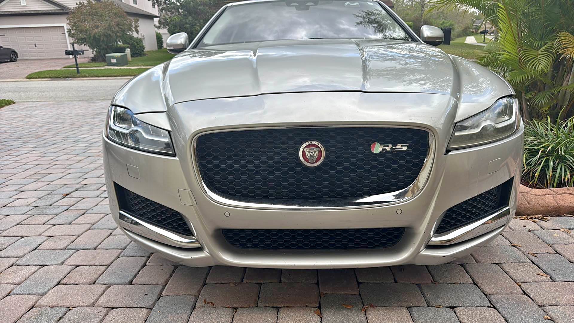 2016 Jaguar XF - Luxury Sedan 4D