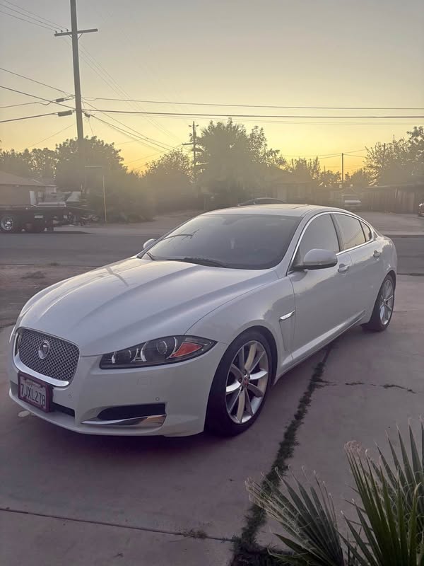 2015 Jaguar XF - Supercharged Sedan 4D