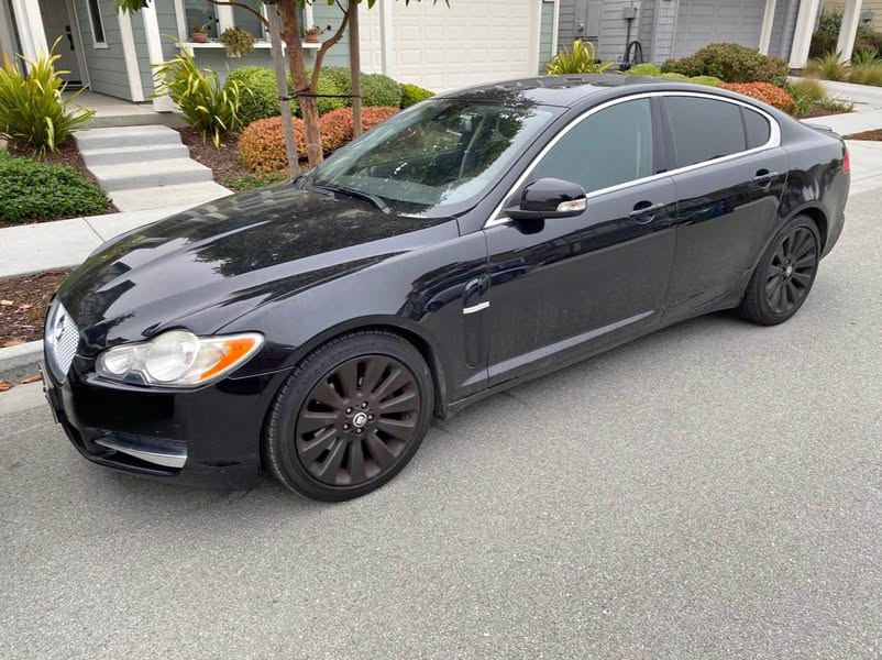 2009 Jaguar XF V8