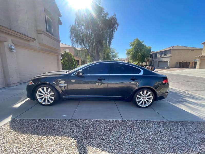 2014 Jaguar XF - XF Supercharged Sports Sedan 4D