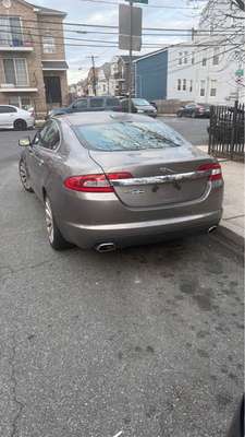 2010 Jaguar XF - XF Sedan 4D