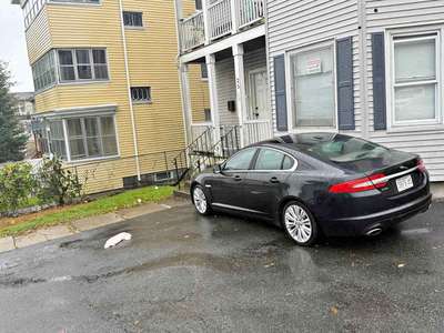 2012 Jaguar XF - Luxury Sedan 4D