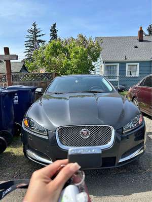 2018 Jaguar XF - XF 20d Premium Sedan 4D