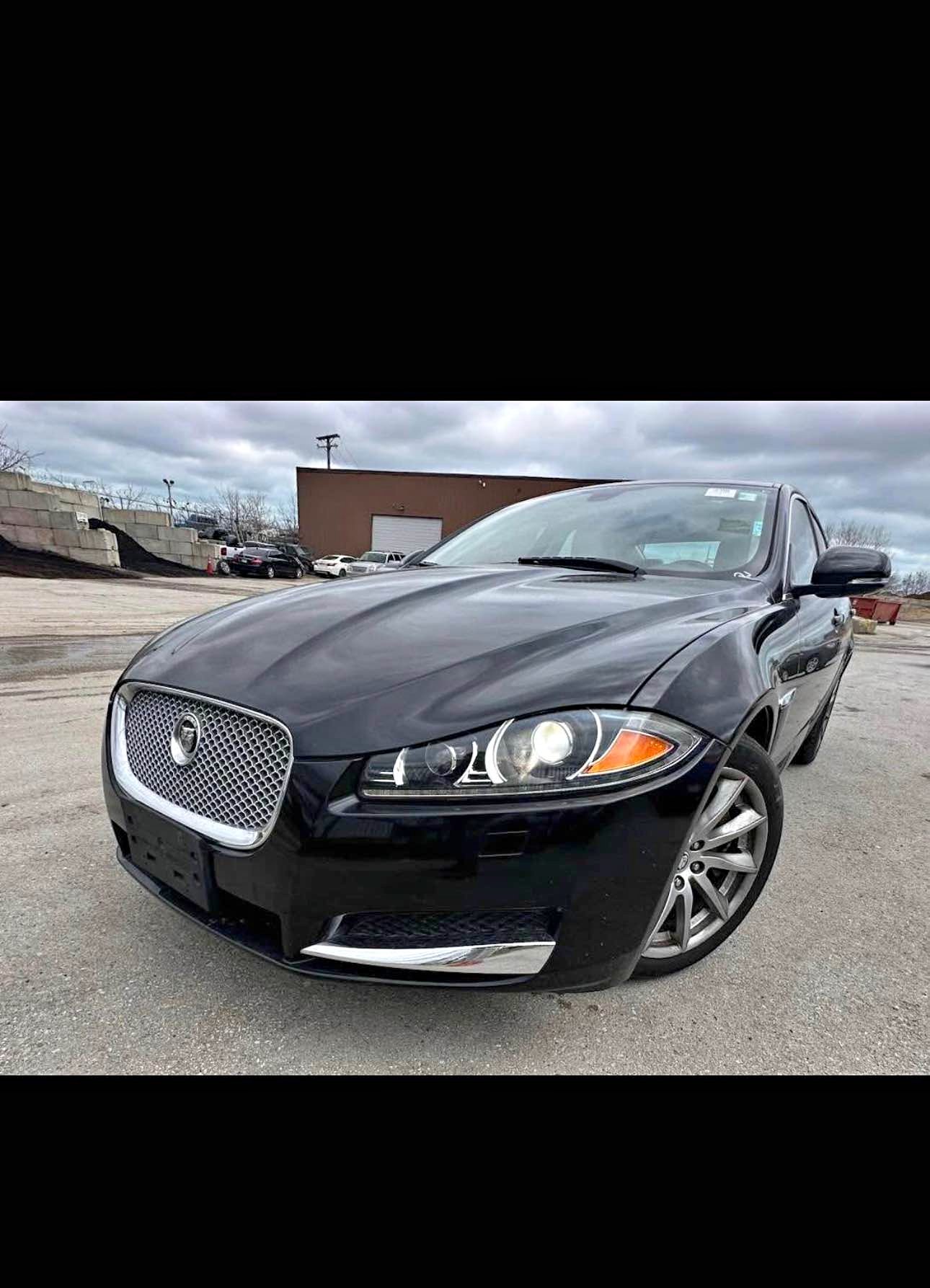 2013 Jaguar XF - Sedan 4D