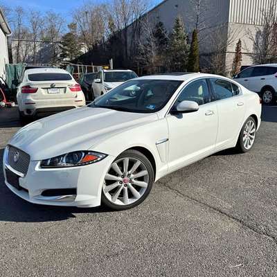 2014 Jaguar XF - XF 30t Premium Sedan 4D
