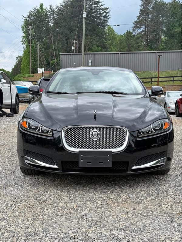 2012 Jaguar XF - XF Sedan 4D