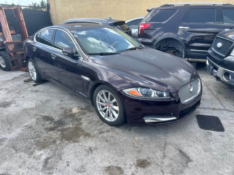 2014 Jaguar XF CLEAN Title miles under 100k - Key Lost program not Starting
