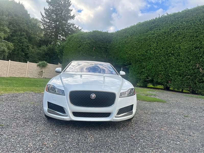 2019 Jaguar XF - XF 25t Prestige Sedan 4D