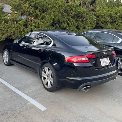 2010 Jaguar XF - XF Premium Sedan 4D