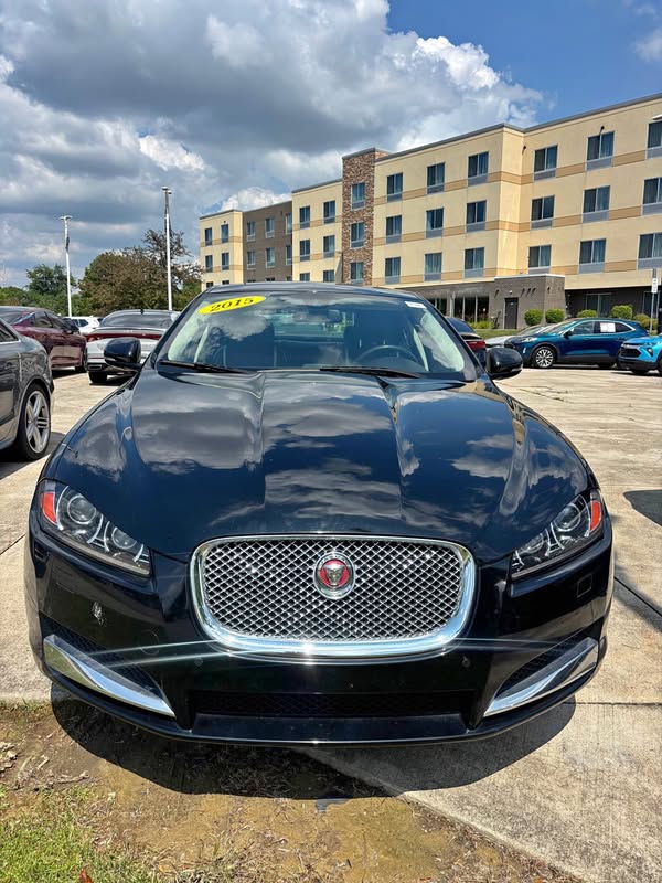 2015 Jaguar XF - Supercharged Sedan 4D