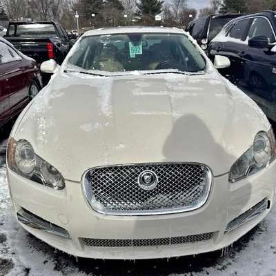 2010 Jaguar XF - Luxury Sedan 4D
