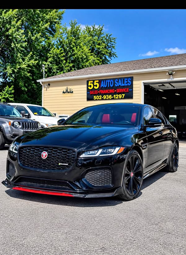 2022 Jaguar XF - P300 R-Dynamic SE Sedan 4D