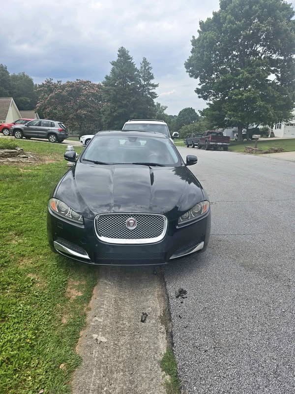 2015 Jaguar XF - XF Premium Sedan 4D