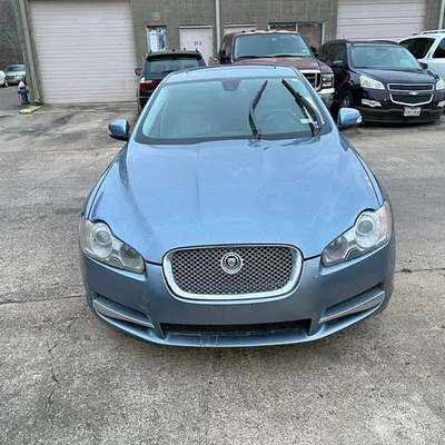 2009 Jaguar XF - Premium Luxury Sedan 4D