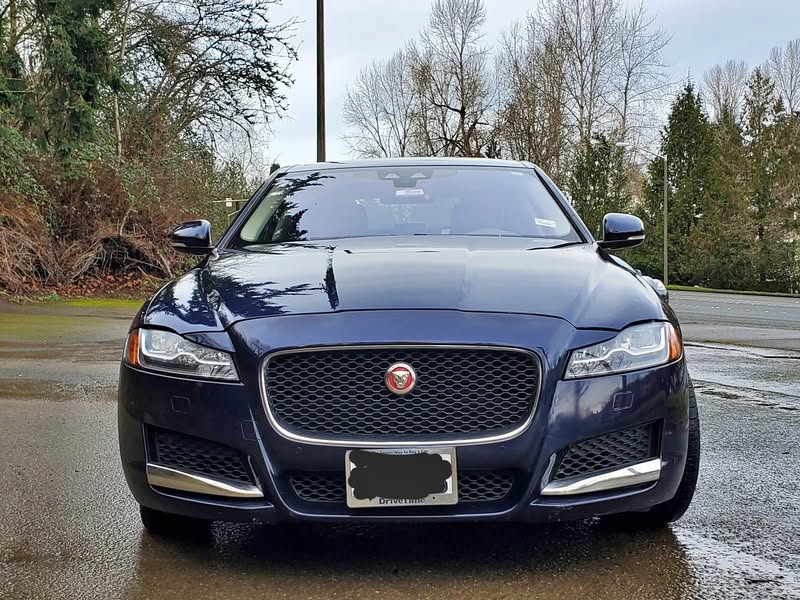 2017 Jaguar XF - XF 30t Premium Sedan 4D