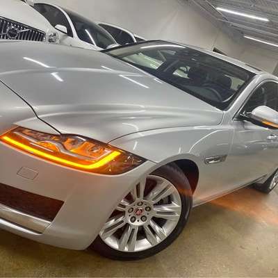 2017 Jaguar XF - XF 35t Premium Sedan 4D