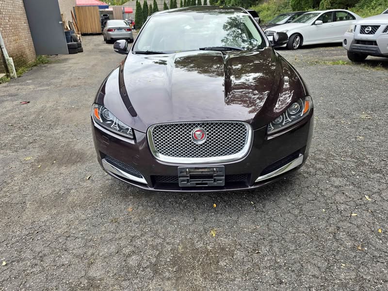 2014 Jaguar XF - XF Sedan 4D