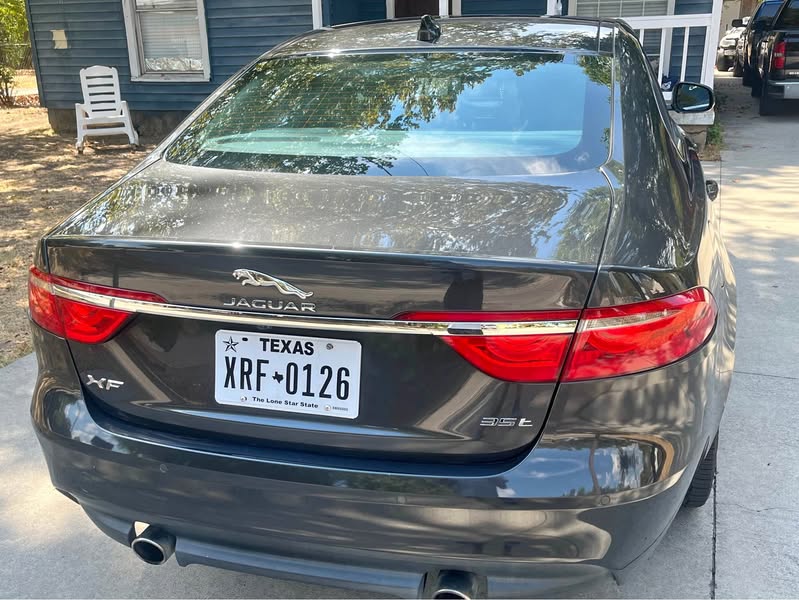 2016 Jaguar XF - Luxury Sedan 4D