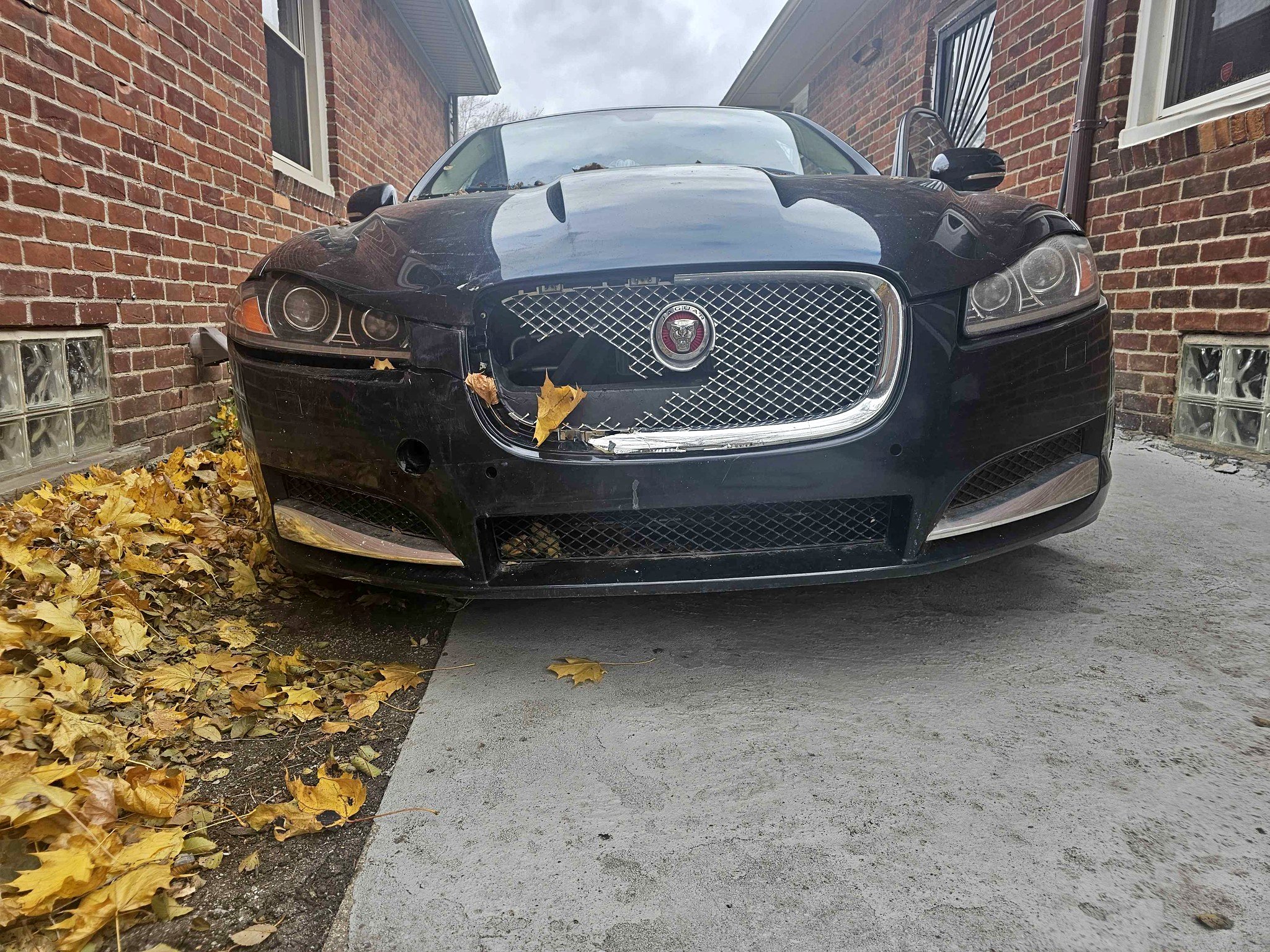 2015 Jaguar XF - XF Sedan 4D
