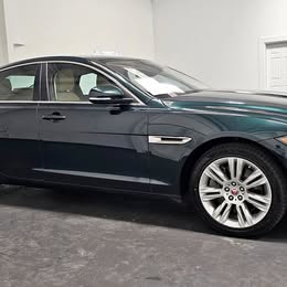 2017 Jaguar xf 35t premium sedan \u2013 as is   mileage: 98,864 miles engine: 3.0l v6 supercharged transmission: automatic, 8-speed sequential shift drivetrain: rwd.. NOTE: IT DOESN'T START
