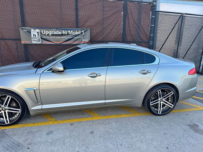 2012 Jaguar XF - XF Sedan 4D