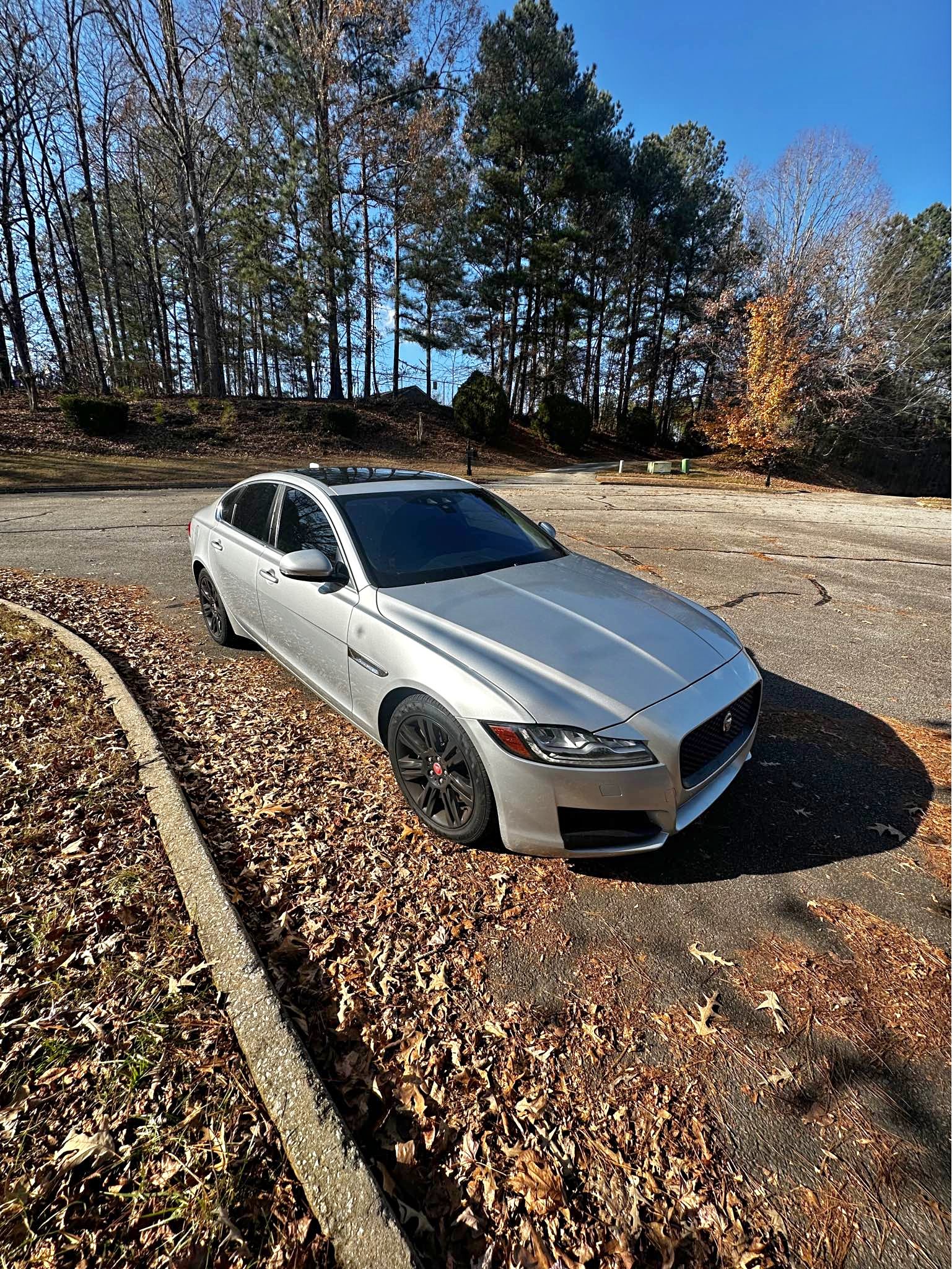 2017 Jaguar XF - XF 3.5t Premium Sedan 4D