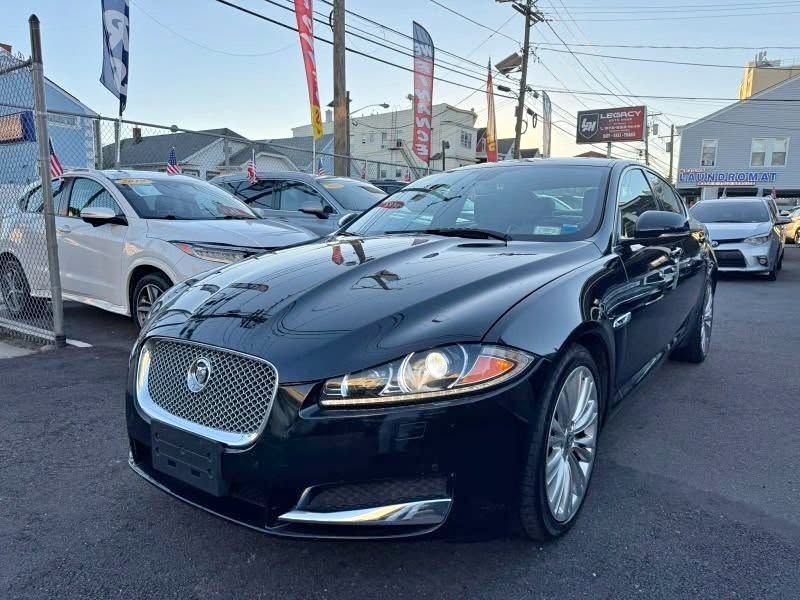 2012 Jaguar XF  \ud83e\udd18 44836 Miles
