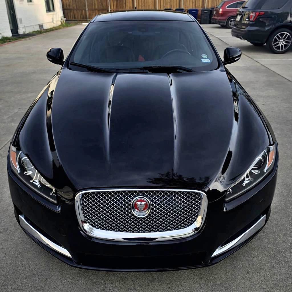 2015 Jaguar XF - XF 20d Premium Sedan 4D