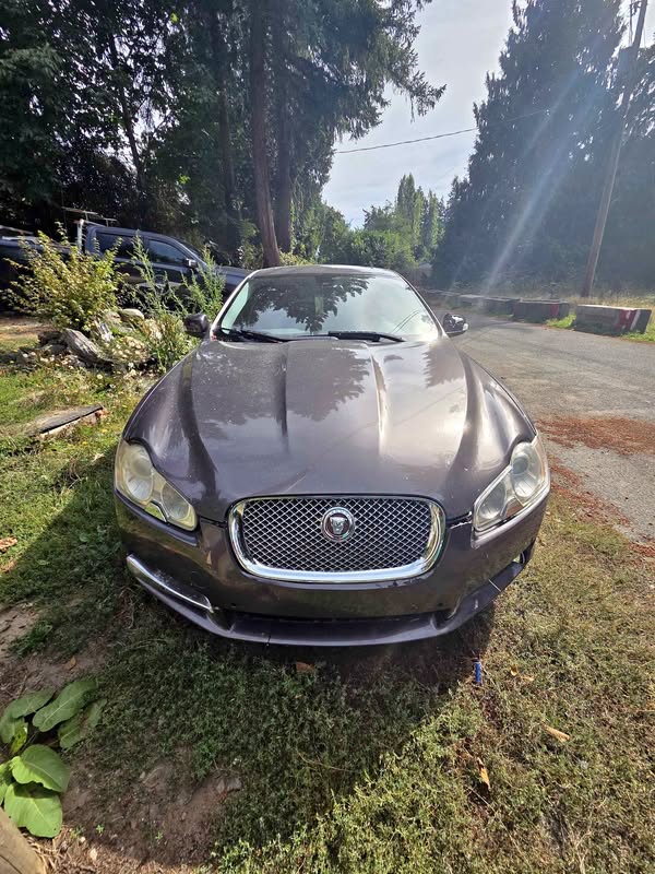 2009 Jaguar XF - Supercharged Sedan 4D