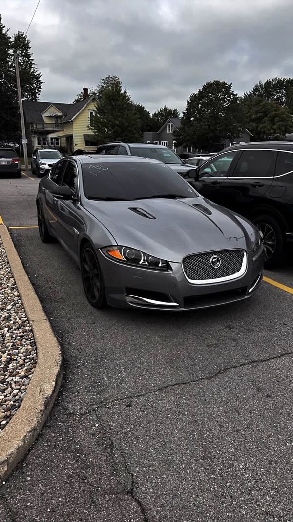 2012 Jaguar XF - XF Supercharged Sports Sedan 4D