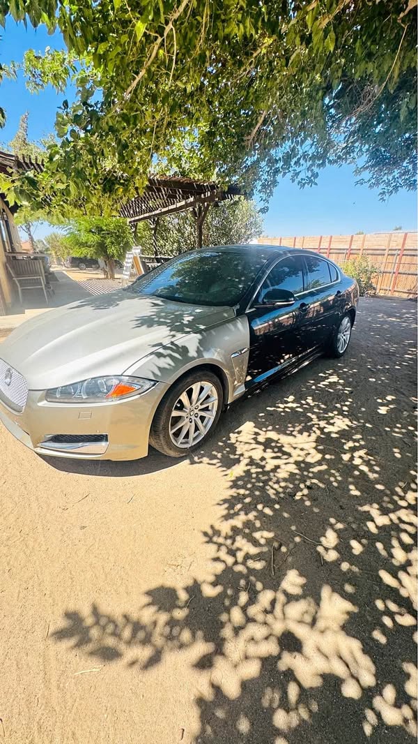 2012 Jaguar xf