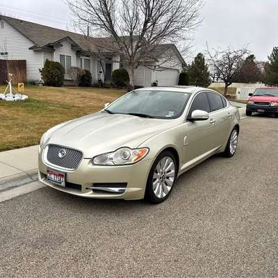 2009 Jaguar XF - Luxury Sedan 4D