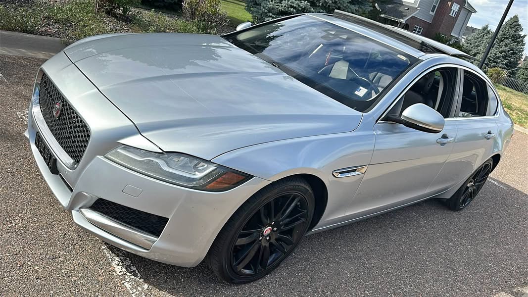 2018 Jaguar XF - XF 25t Premium Sedan 4D