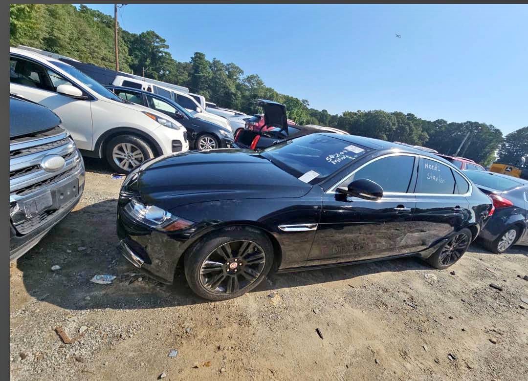 2017 Jaguar XF - Luxury Sedan 4D