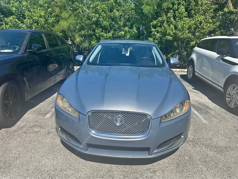 2013 Jaguar XF 3.0 Supercharged. Asking $3,000 or best offer CLEAN TITLE