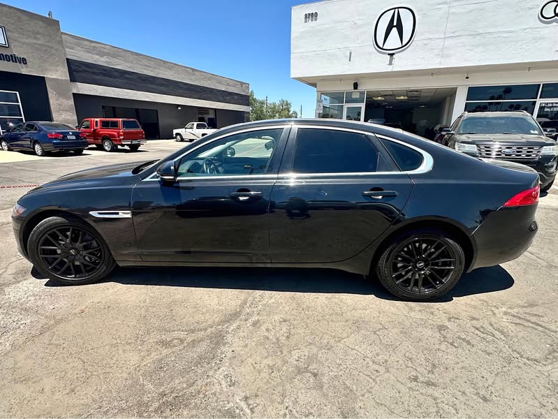 2020 Jaguar XF - XF 25t Sedan 4D