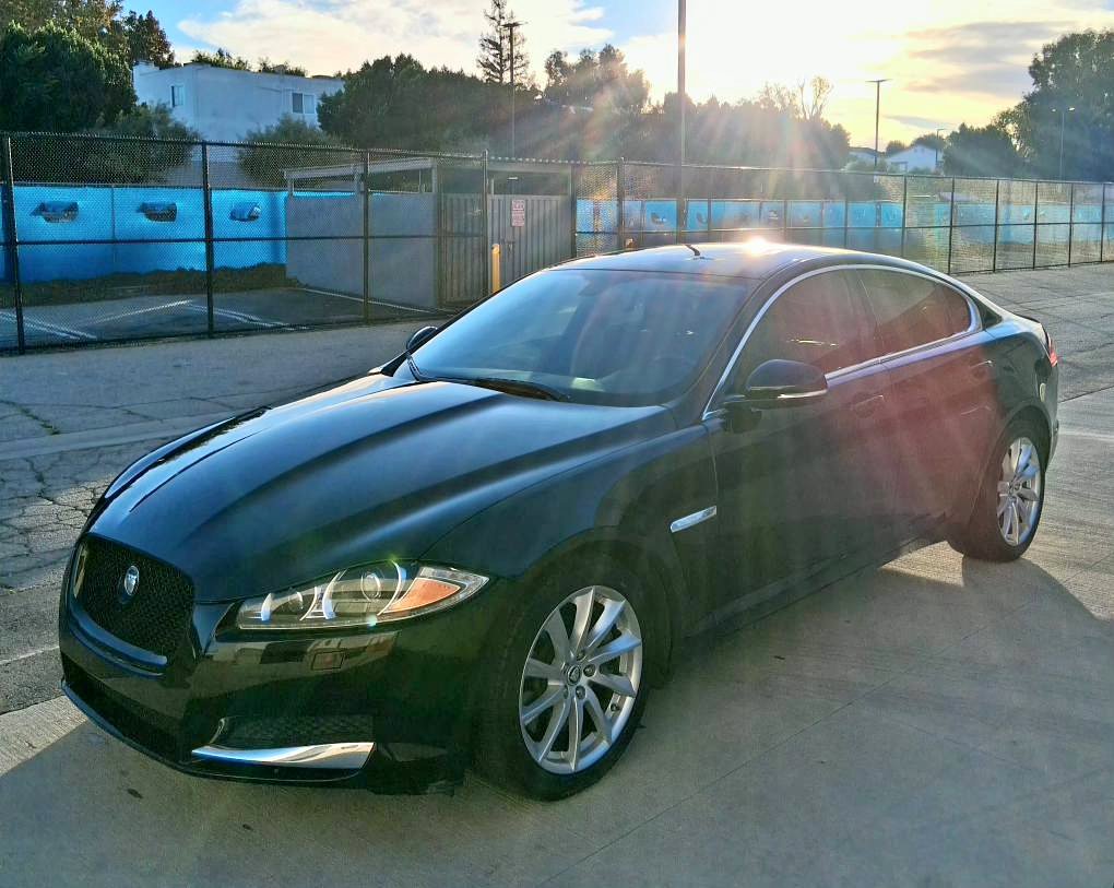 2012 Jaguar XF - V8