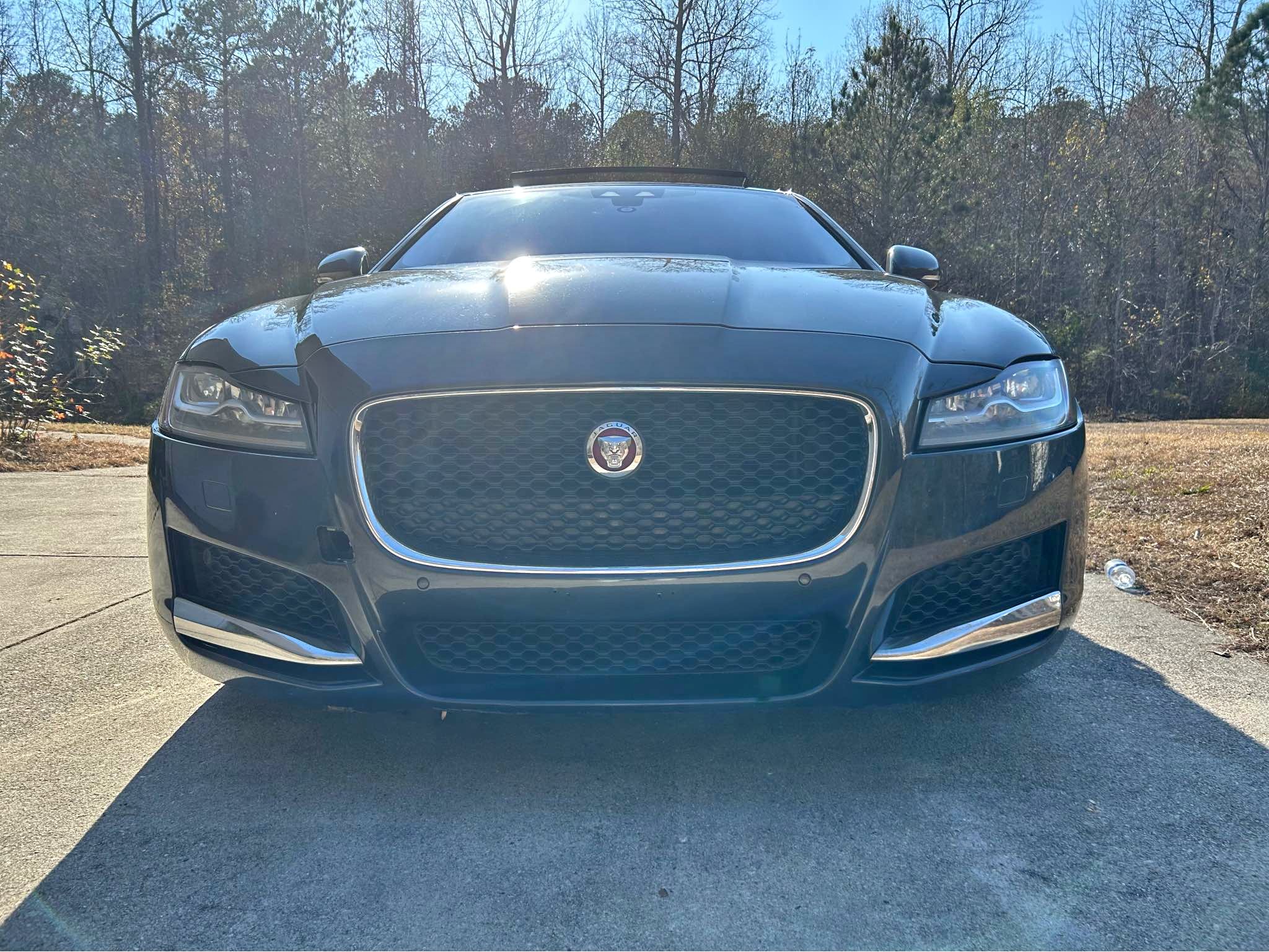 2016 Jaguar XF - Supercharged Sedan 4D