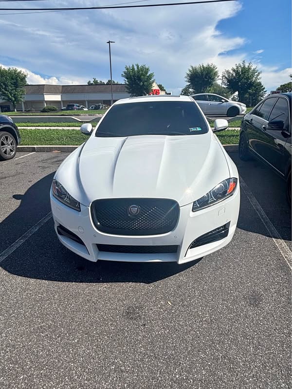 2015 Jaguar XF - XF Supercharged Sedan 4D
