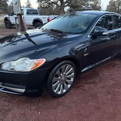 2009 Jaguar XF - Premium Sedan 4D